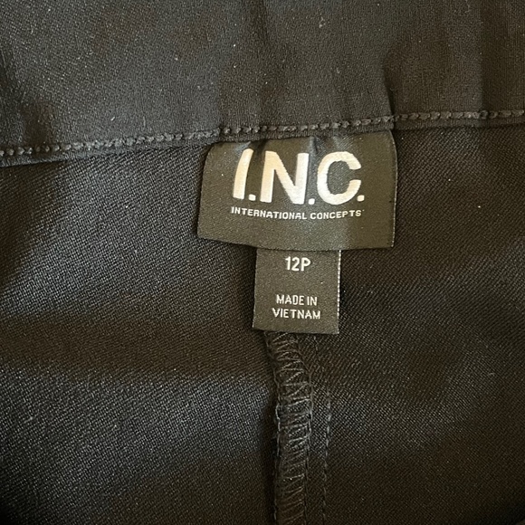 Sz 12P INC International Concepts Black Flare-Leg Pants - Picture 4 of 8
